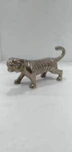 Sculpture de tigre en aluminium doré de qualité supérieure, art métallique décoratif pour la maison, salon et salle à manger - Product Image 6
