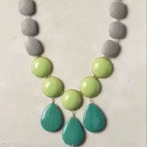 Conjunto de collar con cuentas de resina de diseño moderno y elegante estilo de moda para ocasiones de fiesta de mujer joyería de moda - Product Image 1