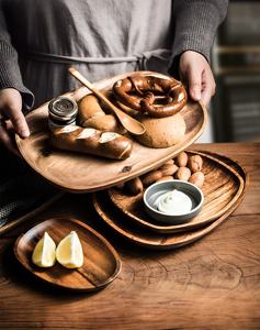 Ensemble de 5 plateaux de service en bois de forme personnalisée, couleur marron, design élégant, parfait pour la cuisine, la décoration de table et l'usage domestique - Product Image 3