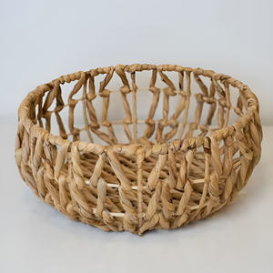 Small <b>round</b> <b>basket</b> handcrafted from water hyacinth manufacturer price eco friendly fiber <b>baskets</b> - Product Image 3