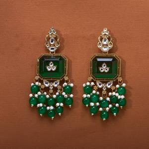 Hermosos pendientes de araña de moda occidental Indo con chapado en Mehndi a un precio razonable - Product Image 4