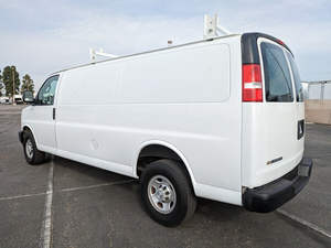 Fourgon utilitaire Express 2018 d'occasion en bon état, conduite à gauche - Product Image 3