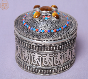 Hand-Embossed Silver Metal Jewelry <b>Box</b> with <b>Floral</b> Designs & Drawer - Large Keepsake Organizer Wholesale - Product Image 2