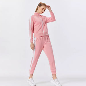 Venta al por mayor chándales personalizados 100% algodón sudaderas con capucha y conjuntos de Jogger entrenamiento y jogging Mujer dos piezas ropa de calle chándal - Product Image 4