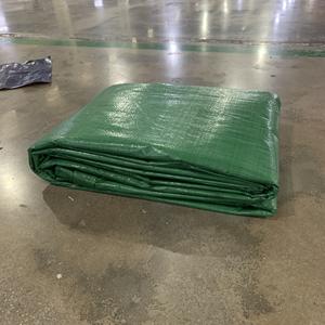 Bâche en PE vert clair, haute durabilité, protection solaire robuste, couleurs et dimensions personnalisables pour l'équipement - Product Image 1