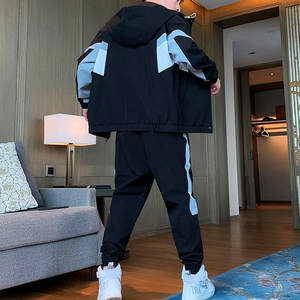 Survêtement respirant pour hommes sur mesure pour le jogging d'hiver et la course à pied Survêtement de qualité avec impression solide conçu pour l'exercice - Product Image 2