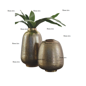 Ensemble de 2 vases à fleurs de forme ronde Vase de vaisselle martelé en laiton de première qualité du meilleur exportateur en Inde - Product Image 1