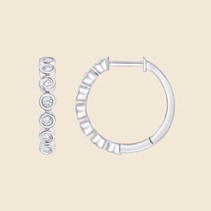 Pendientes de Diamantes Cultivados en Laboratorio, Corte Redondo, 0.24 Quilates, Bisel Medio, Estilo Creole, F-VS, en Oro Sólido de 14K, Joyería de Alta Demanda - Product Image 1