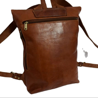 Sac à dos de voyage léger en cuir véritable Moroccan Soul Modèle 062 – Motif lettres élégant, tendance et stylé pour les déplacements