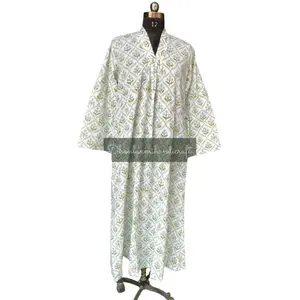 Robe décontractée en coton à fleurs de style vacances pour femmes avec poches tuniques à col en V imprimés de grande taille pour la ville à la plage