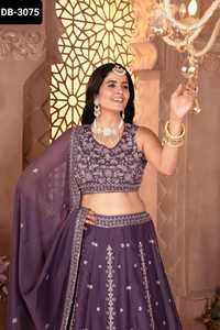 Lo último en ropa de mujer, bordado pesado de lujo, trabajo de costura, ropa de boda y Festival, Lehenga Choli con Georgette Fancy Dupatta Set - Product Image 2