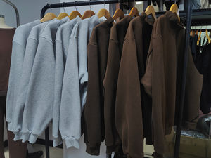 Reconocimiento de marca Control de calidad Soporte Fabricación Diseño de cuello ancho Baggy Boxy Forma de gran tamaño Varsity Mock Neck de alta calidad - Product Image 5