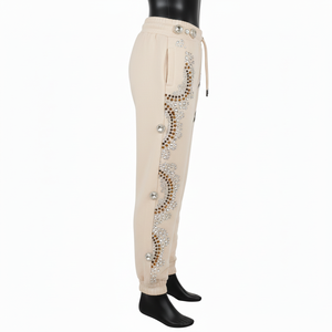 Pantalones deportivos de mujer de alta calidad, mezcla de algodón y felpa, 320 GSM, beige nude, diseño de diamantes de imitación, logotipo de transferencia térmica - Product Image 3