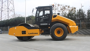 Système mécanique de tambour de 16 tonnes 1555MM de diamètre de tambour rouleau de route à tambour unique 6616E - Product Image 2