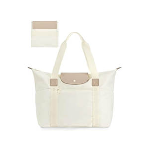 Solución de almacenamiento multiusos impresa con logotipo personalizado Bolsas de mano Aspecto moderno con función práctica Bolsas de mano - Product Image 1