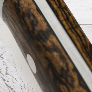 Couteau de chef de 8 pouces, couteau en acier Damas à 67 couches, cœur en VG10, avec manche en bois Pakka - Product Image 6