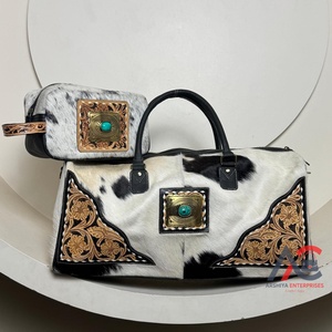 Bolsa de aseo y lona de piel de vaca más vendida, viaje de lujo, personalizada, de cuero mecanizado a mano, fin de semana, conjunto combinado de 2 uds más vendido - Product Image 1