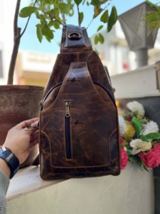 Bolso de viaje de hombro de nuevo diseño Bolso de mano de cuero Crunch unisex elegante Bolsa de dinero de usos múltiples Bolsas útiles con estilo - Product Image 5