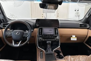 Lexus LX 600 2023 de Segunda Mano, SUV de Lujo, Usado en Buen Estado, Grado Industrial OE/M DI/Y, Garantía de 1 Año - Product Image 4