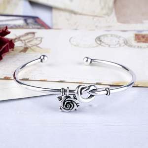 กำไลข้อมือแฟชั่น Jeulia Knot Love - Product Image 5