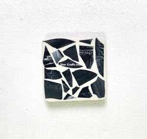 Dessous de verre en résine noire et bois tapis en résine de bois tampons ronds maison hôtel résine époxy ronde naturelle accessoires de cuisine en bois d'acacia - Product Image 1