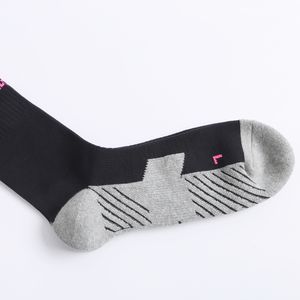 Cómodo suave transpirable antibacteriano negro Logo gran promoción último Popular gimnasio algodón Spandex fútbol calcetines acolchados - Product Image 5