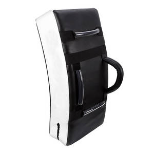 Kick Pad fabriqué en matériau entièrement respirant et à séchage rapide personnalisable dans toutes les tailles et conceptions - Product Image 2