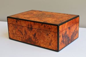 Cadeau et boîte à bijoux en bois massif de meilleure qualité pour la décoration intérieure Décoration de Noël longue durée polie - Product Image 4