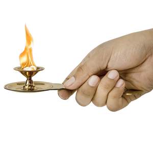 Support de brûleur à camphre en laiton gaufré de qualité exclusive - Product Image 3