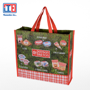 Bolsas de transporte sostenibles con magia de impresión personalizada - Product Image 1
