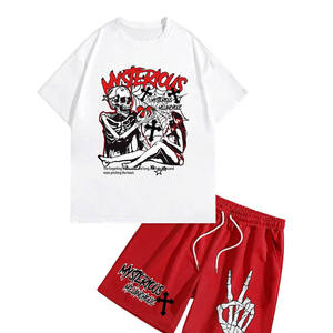 Ensemble short et t-shirt pour homme, style streetwear vintage Y2K, imprimé graphique gothique, motif personnalisé, cordon de serrage - Product Image 1