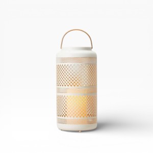 Porte-bougie en métal blanc de style lanterne avec motif circulaire perforé et poignée - Product Image 3