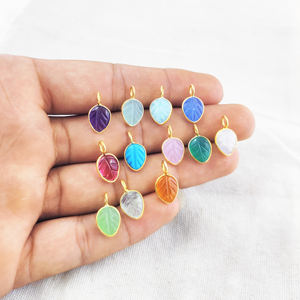 Pendentif de pierre précieuse en forme de feuille de calcédoine verte, en argent Sterling 925, Vermeil doré, réglage de la lunette, pendentif de charme de calcédoine - Product Image 3