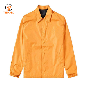 2025 Chaqueta de entrenador con logotipo personalizado con diseños personalizados Chaqueta de entrenador al por mayor con material de alta calidad Servicio OEM - Product Image 1