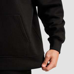 Sudadera con Capucha Negra de un Solo Uso, 100% Algodón, Tejido French Terry, Impresión Serigráfica, Bordado 3D, Lavado Enzimático y Ácido con Tinte - Product Image 6