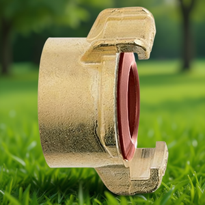 Raccord fileté en laiton GEKA Plus K avec filetage interne de 3/4 po pour connecteurs d'eau de jardin - Product Image 3