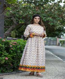 Modest Glamour: Abaya Women Muslim Dress Dubai-Infunde tu armario con modestos y elegantes Abayas para una mezcla de elegancia - Product Image 6