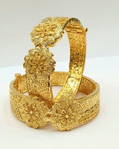 Wholesale High Quality Stylish 24K <b>Gold</b> Plated Stainless Brass Bangles Fashion Jewelry <b>Bracelets</b> - Product Image 2