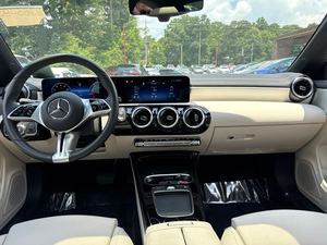 พร้อมส่งมอบอย่างเรียบร้อย Mercedes-Benz CLA 250 FWD ปี 2025 มือสอง รับประกัน 3 ปี - Product Image 4