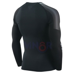 Wholesale Breathable Quick Dry Men Rash Guard In Custom Logo Training Rash Guard Grappling <b>Swimming</b> Rash guards Customized - Product Image 3