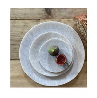 Ensemble d'assiettes en marbre artisanal de qualité supérieure pour la cuisine à manger moderne servant un design de luxe en pierre naturelle solide poli fabriqué à la main