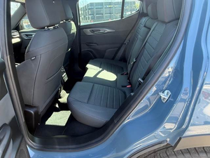 SUV Crossover Compacto 2024, Diseño Moderno, Características de Alto Rendimiento, Cómodo, 5 Plazas - Product Image 4