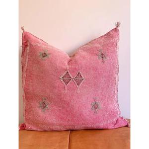 Funda de Almohada Marroquí Hecha a Mano, Funda de Cojín Tradicional Bereber, Cojín Decorativo Boho para Sofá, Almohada Decorativa de Algodón para el Hogar - Product Image 1