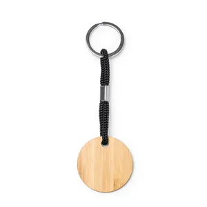 Portachiavi Personalizzati in Legno Janete, Eleganti Accessori in Legno per Chiavi - Product Image 2