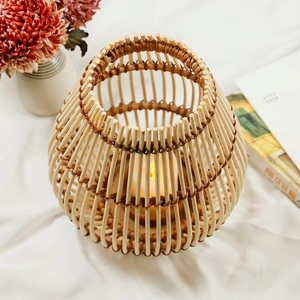 VietNam Natural Water Hyacinth <b>Lantern</b> <b>Candle</b> <b>Holder</b> Wholesale from King Craft Viet Rattan <b>Candle</b> <b>Lantern</b> - Product Image 2