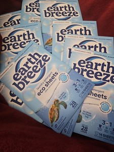 Cápsulas de Detergente para Ropa Earth Breeze, 30 Unidades, Aroma a Bosque Fresco, Tecnología sin Líquido, 60 Lavados - Product Image 3