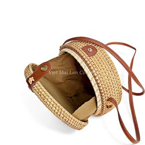 Bolso de Mano Clásico de Ratán con Diseño de Madreperla para un Uso Diario Elegante y Moda Artesanal - Product Image 3