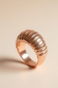 Bague en or massif 14K pour crevettes et croissants Bijoux fins modernes de haute qualité Plaqué rhodium Déclaration audacieuse pour les mariages - Product Image 3