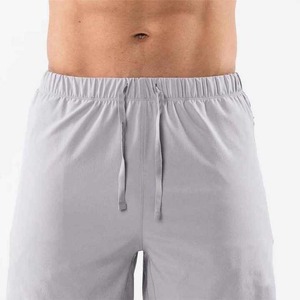 2025 pantalones cortos de gimnasio personalizados ropa deportiva poliéster en blanco 5 pulgadas costura gimnasio Fitness pantalones cortos correr entrenamiento gimnasio pantalones cortos hombres - Product Image 1