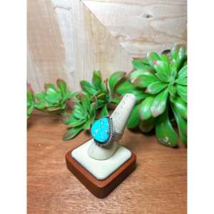 Anillo Ajustable Zachariah David Blue Bird de Plata de Ley y Turquesa con Engaste de Bisel e Incrustaciones de Piedras Preciosas Naturales, Regalo - Product Image 3